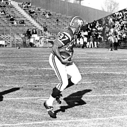 Record-breaking Broncos receiver Lionel Taylor dies at age 89