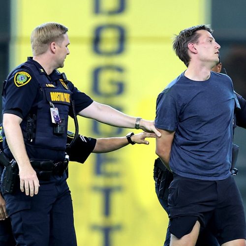 Astros-Orioles interrupted by field invader