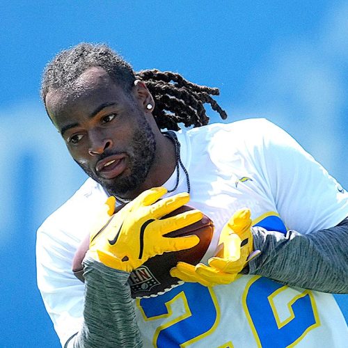 Chargers’ Najee Harris returns to drills after fireworks eye injury