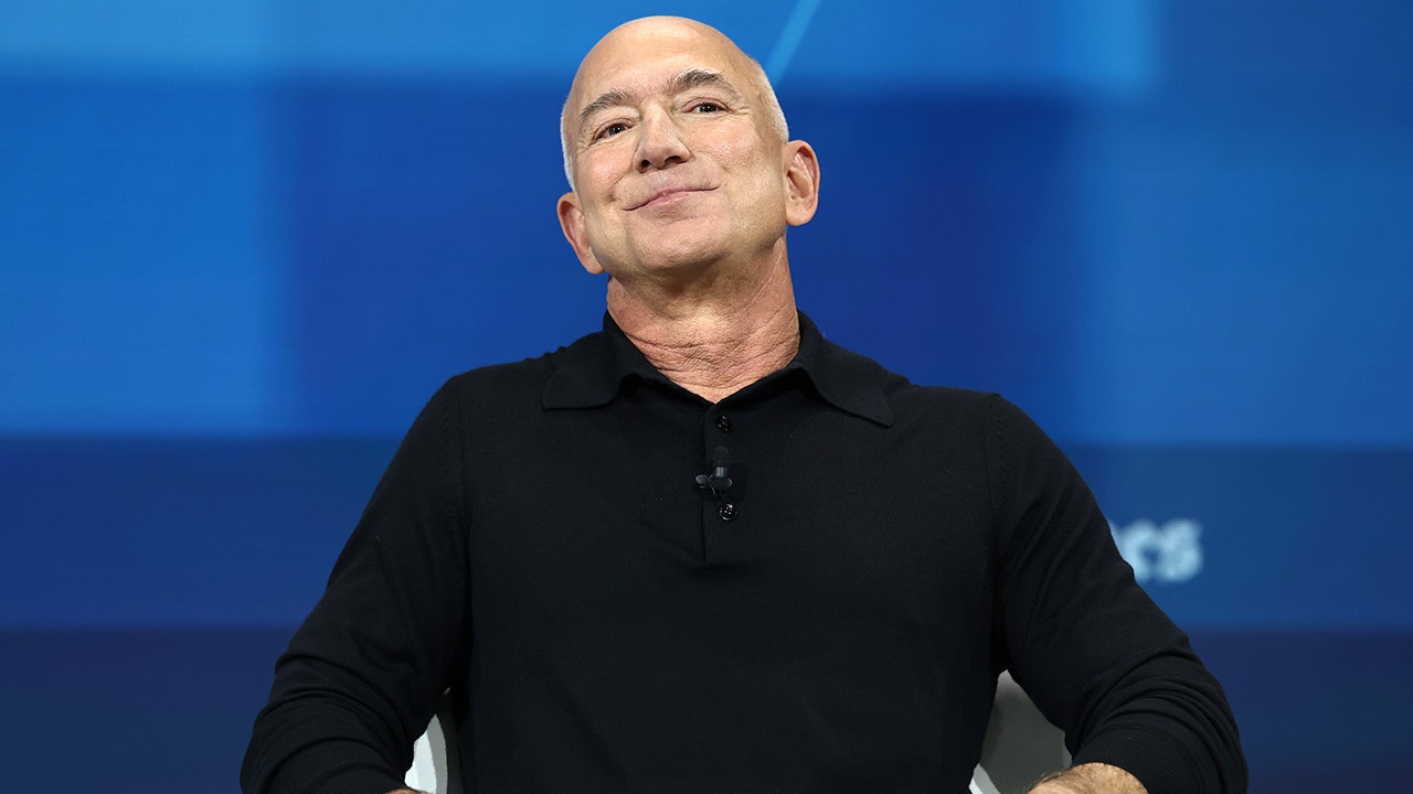 Washington Post columnist reportedly quits over Bezos’s ‘free markets’ direction