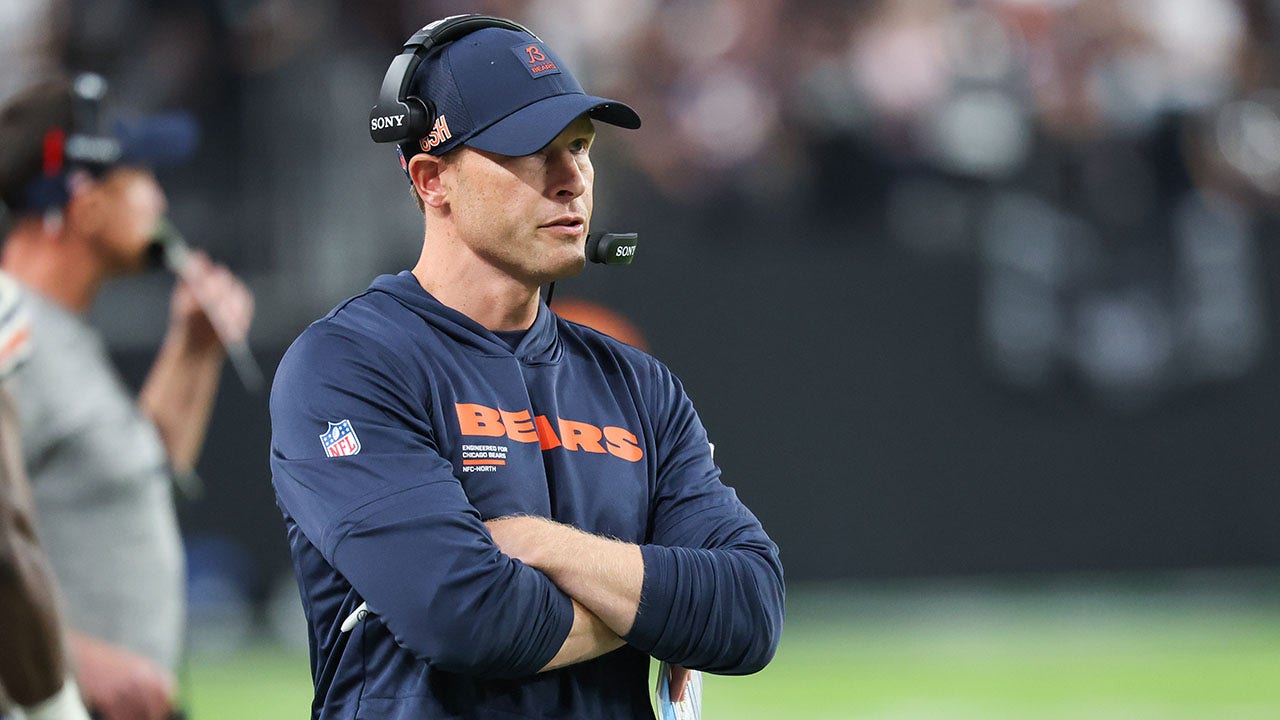 Bears’ Ben Johnson has awkward interaction with NFL reporter