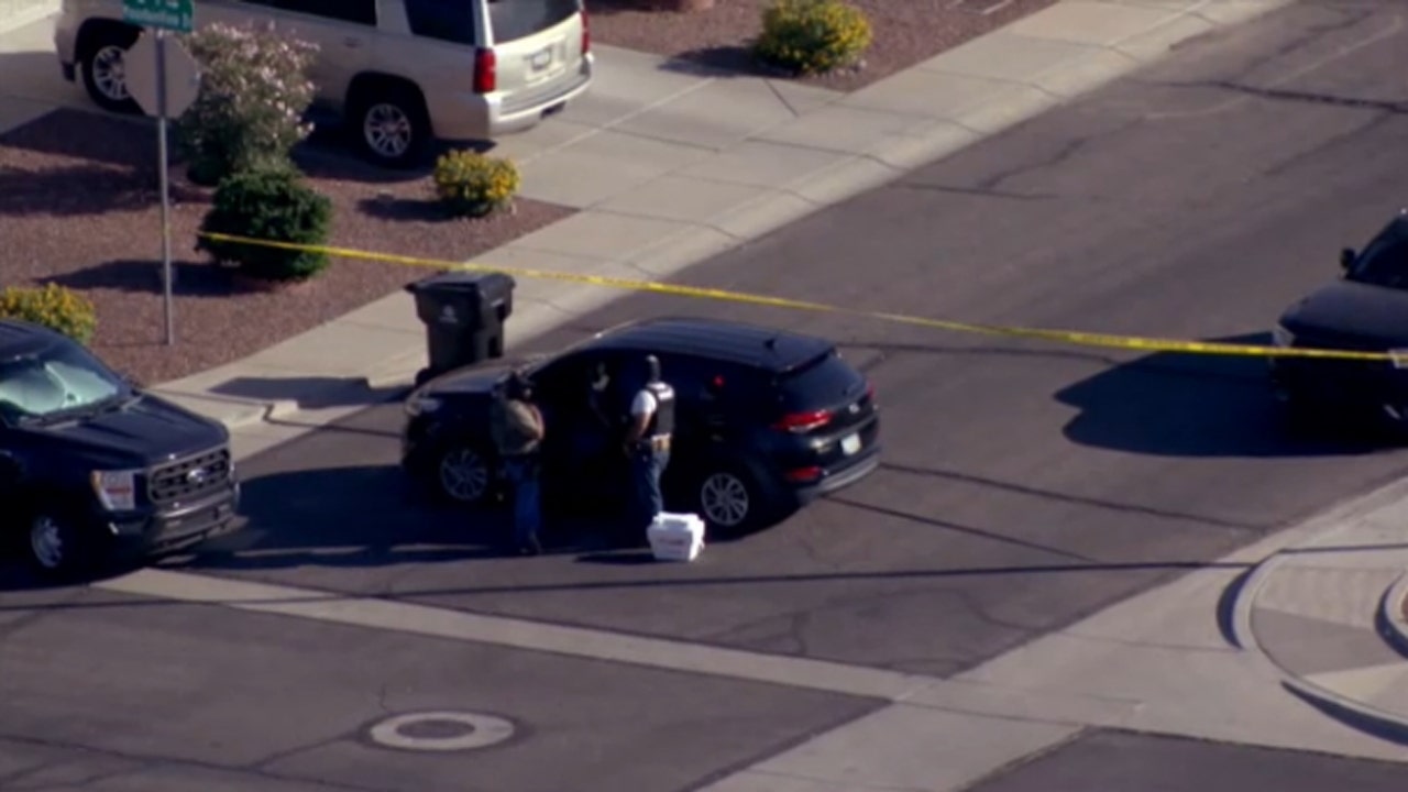 FBI investigating after ICE vehicle allegedly rammed in Arizona traffic stop